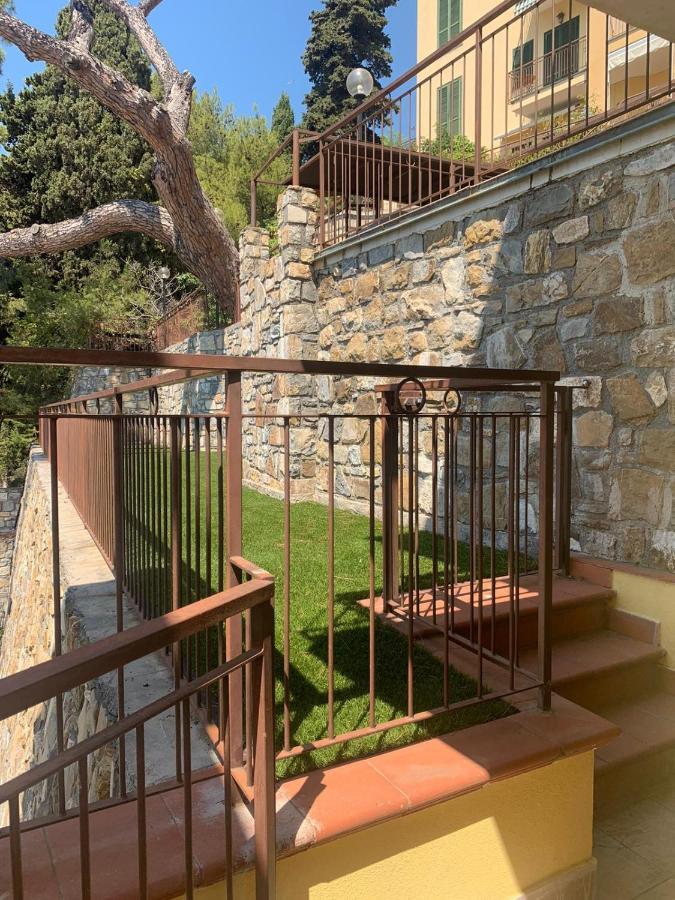 La Terrazza Nel Blu Imperia Exterior foto